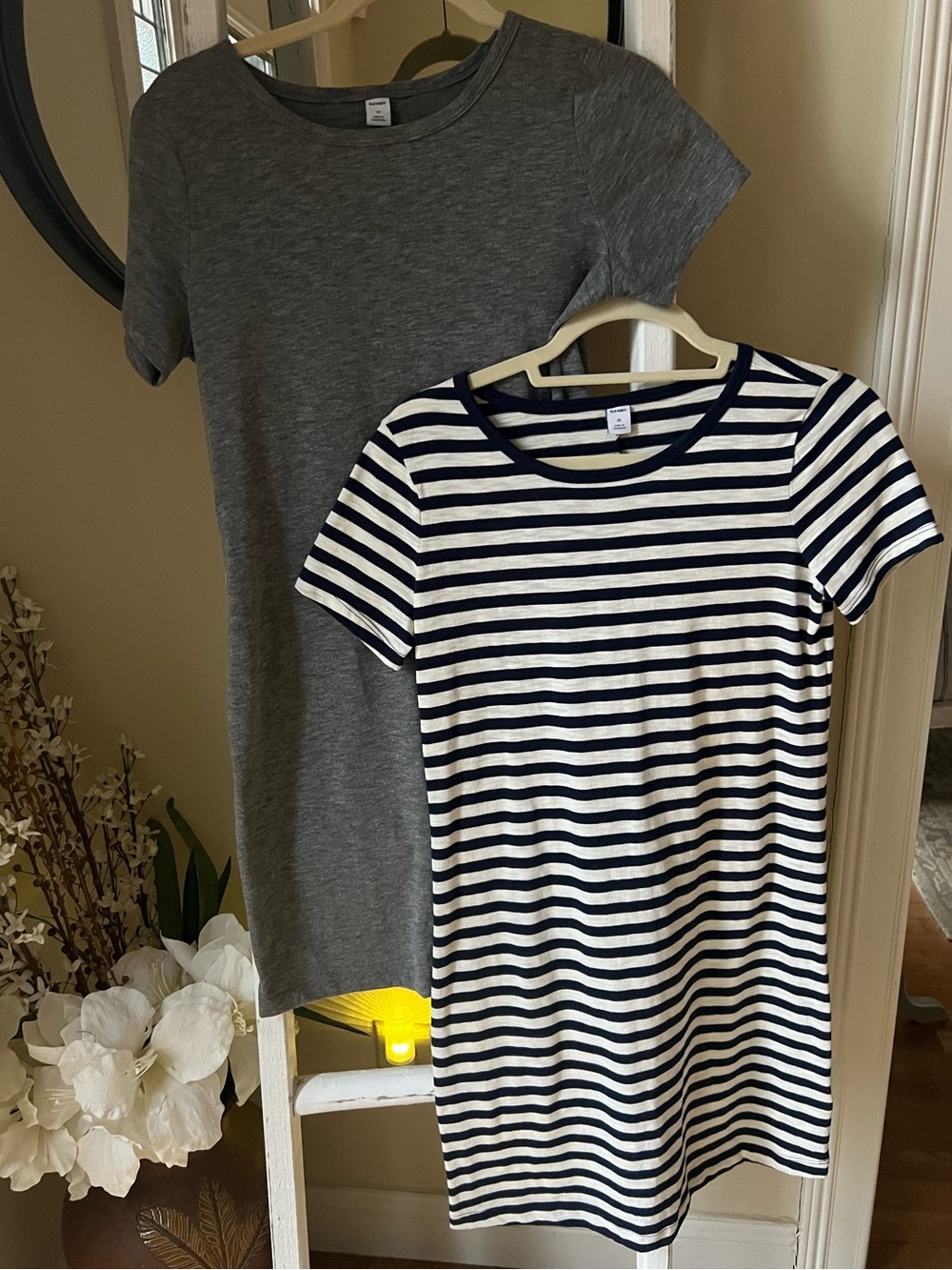 Bundle of 2 Old Navy Gray/ Navy & White Short Sleeve Dress.  Size XS
